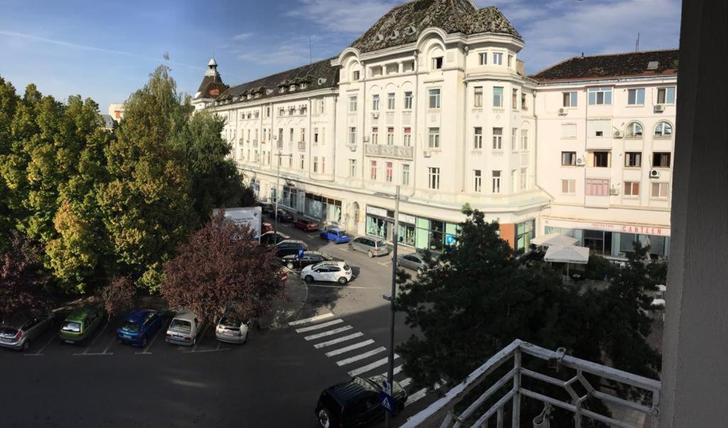 Old Town English Park Residence Крайова Екстер'єр фото