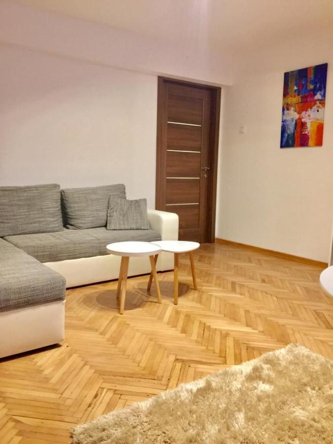 Old Town English Park Residence Крайова Екстер'єр фото